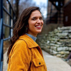 Meet your Posher, Emily